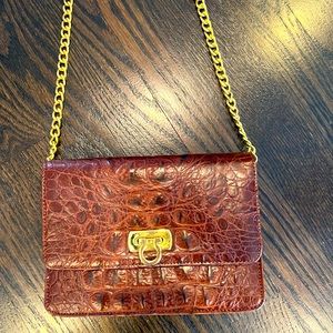 Vintage handbag in excellent condition